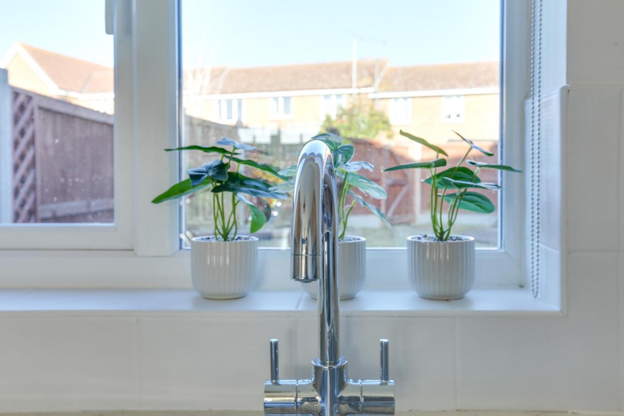 Cosy Two Bedroom House - Chelmsford - Free Parking And Wifi Exterior foto